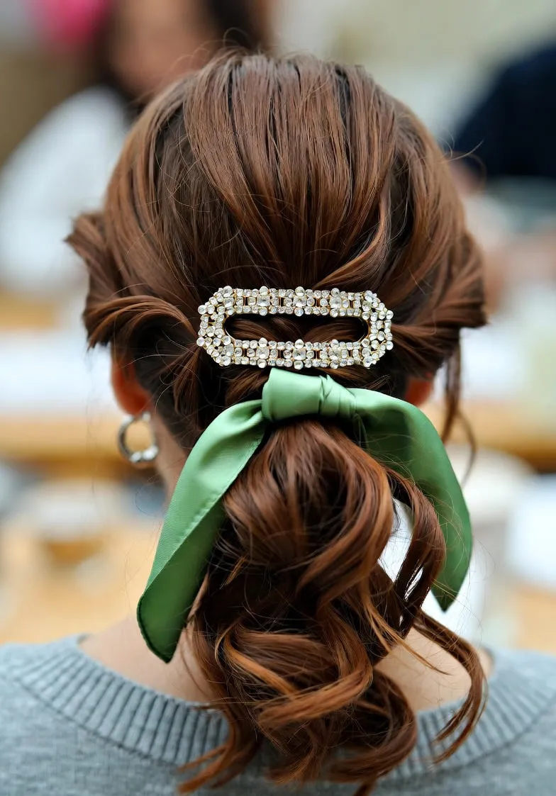 Mastering Curly Ponytails: Styling Tips for Effortless Elegance